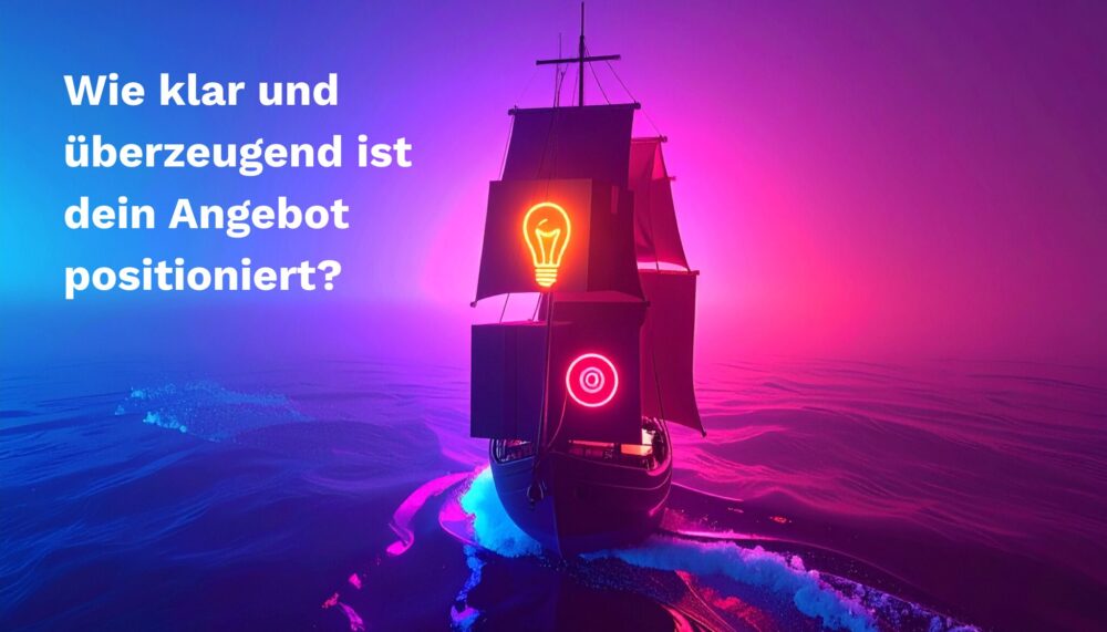 strg-S Webdesign mit Sinn Ein Segelschiff mit Neonglühbirne und Zielsymbolen auf den Segeln vor einem farbenfrohen Hintergrund mit Farbverlauf, mit deutschem Text auf der linken Seite. WordPress, Shopify